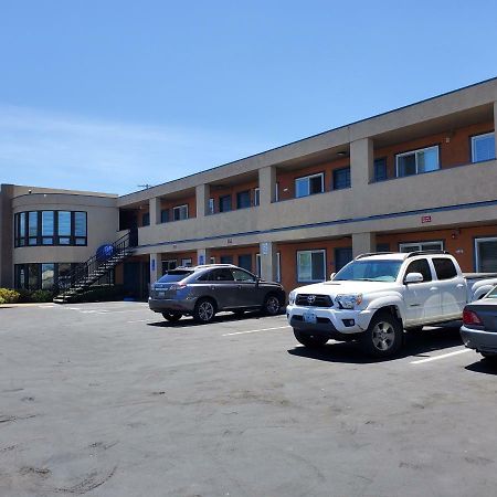 Good Living Inn San Carlos Buitenkant foto