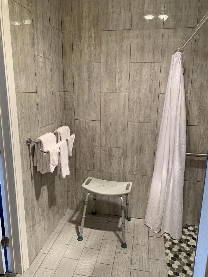 Good Living Inn San Carlos Buitenkant foto