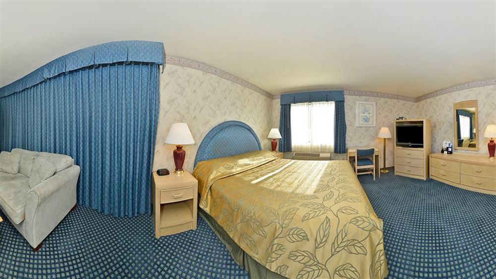 Good Living Inn San Carlos Buitenkant foto