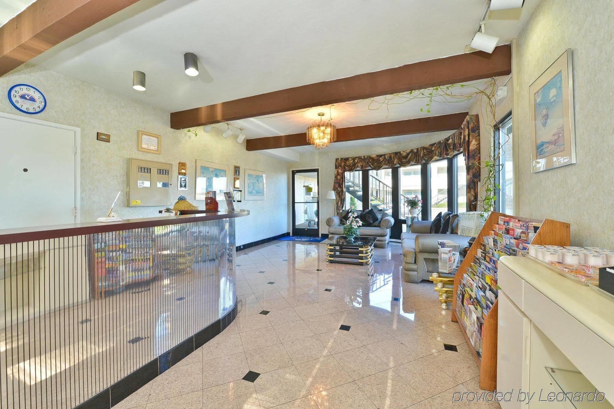 Good Living Inn San Carlos Buitenkant foto